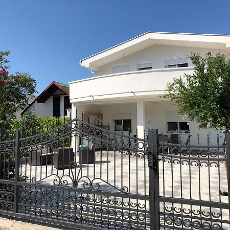 Villa Dafina Donji Stoj Buitenkant foto